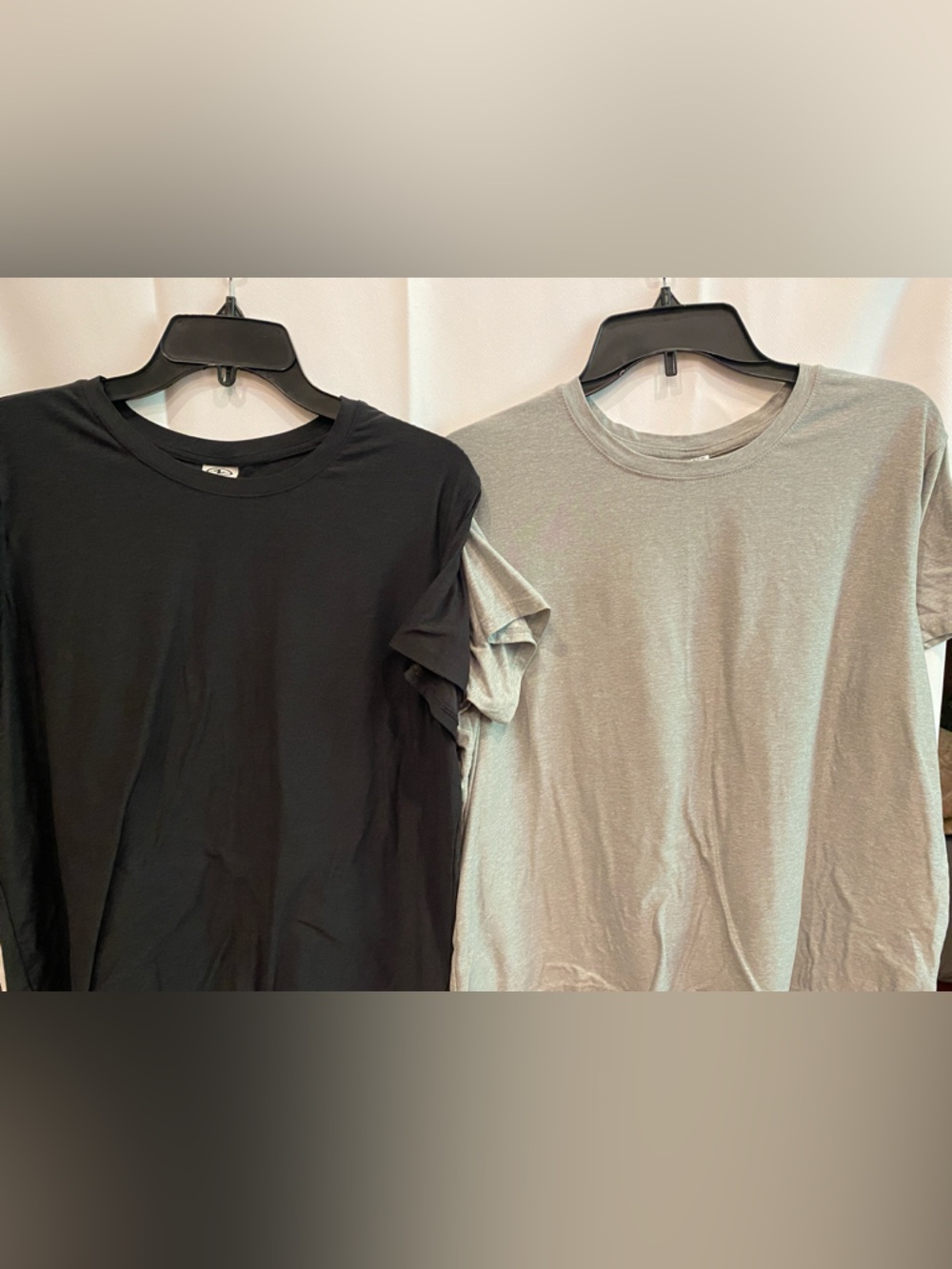 Athletic Works Butter Core Black and Gray Short-Sleeve Crewneck Tees